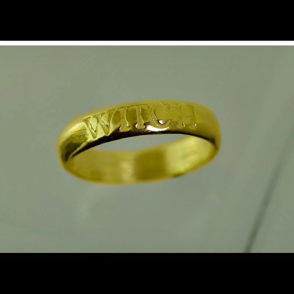 NWT FOR ALL YOU GOOD WITCHES SZ 6 24KT GOLD PLATED - Picture 2 of 3